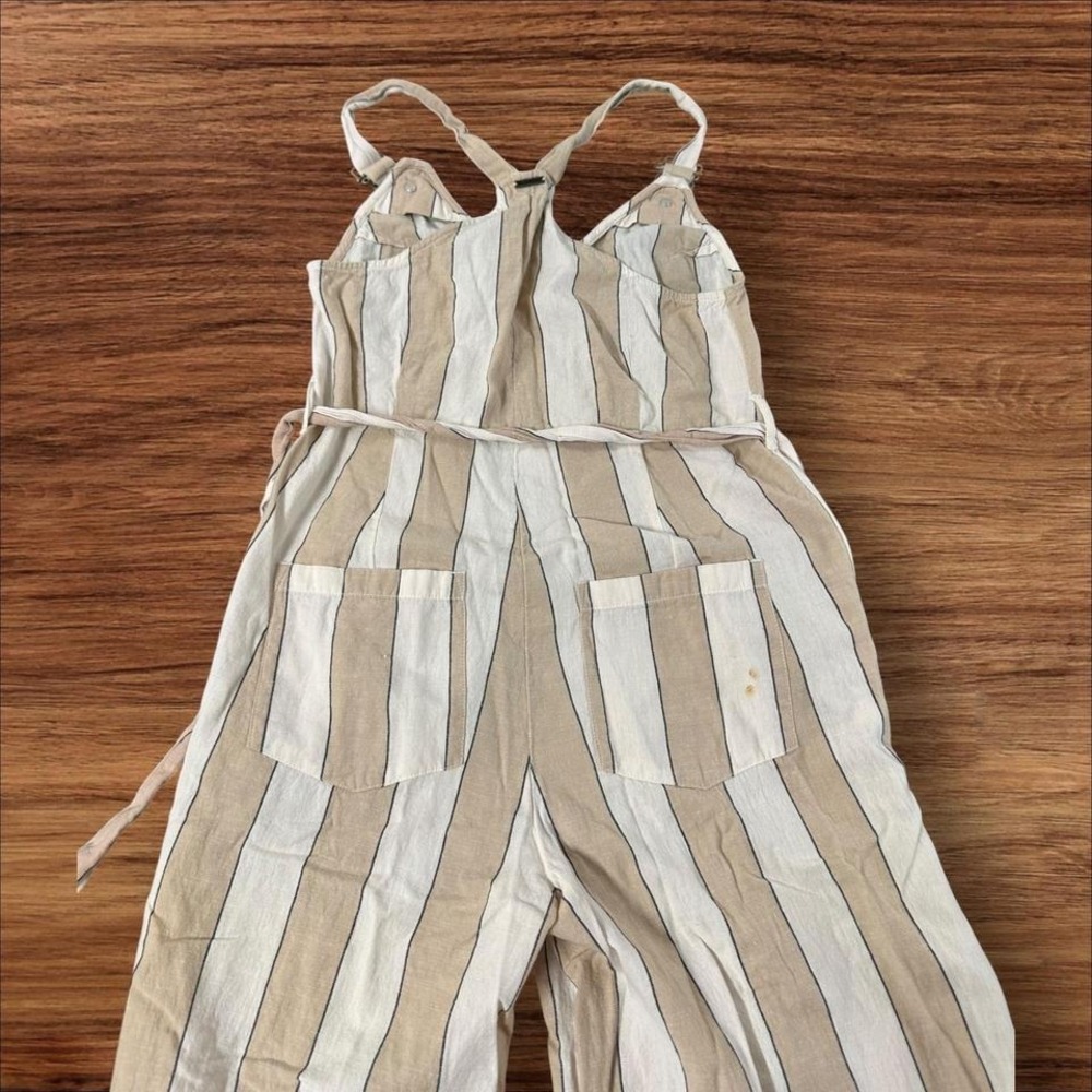 Billabong Striped Jumpsuit Wide Leg Crop Tan Cream V Neck Overalls Womens Small - Picture 8 of 8